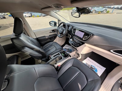 2023 Chrysler Pacifica Touring L FWD