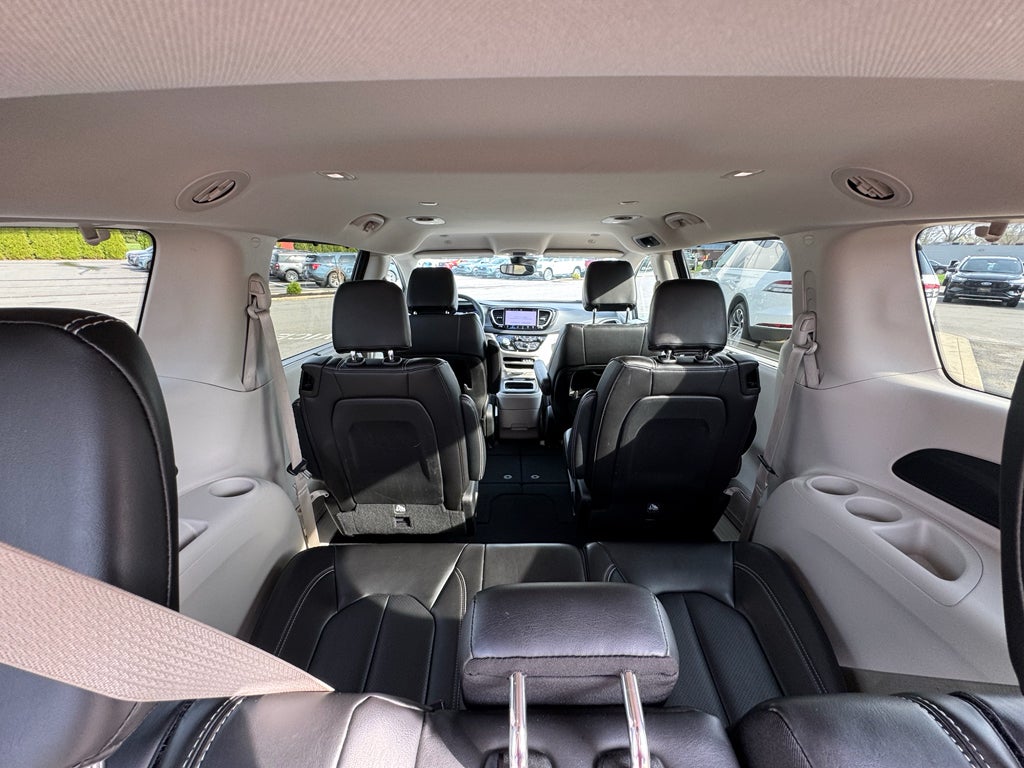 2023 Chrysler Pacifica Touring L FWD