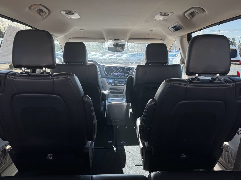 2023 Chrysler Pacifica Touring L FWD