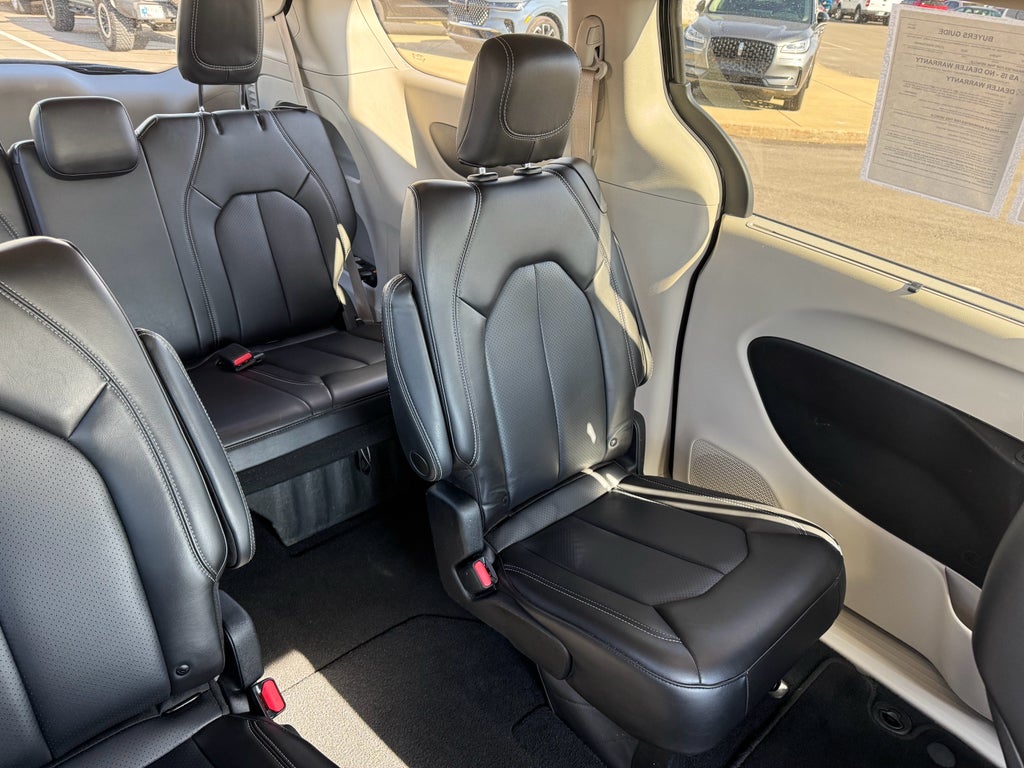 2023 Chrysler Pacifica Touring L FWD