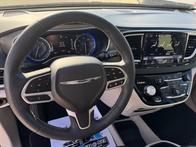 2023 Chrysler Pacifica Touring L FWD
