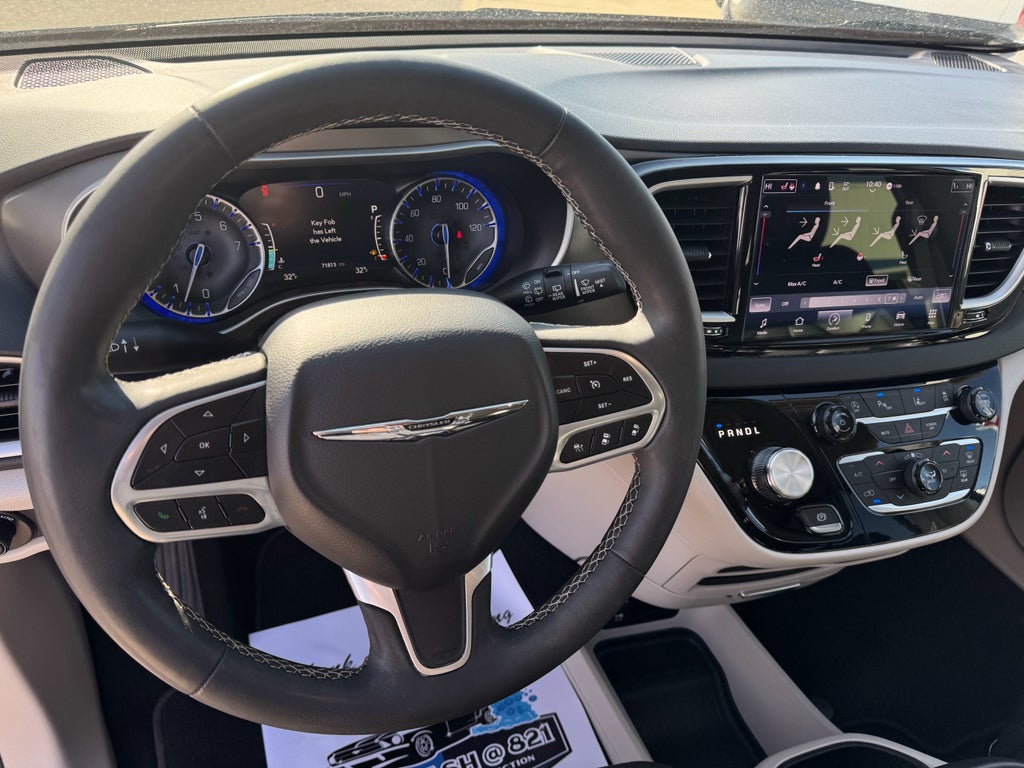 2023 Chrysler Pacifica Touring L FWD