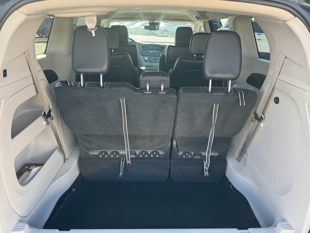 2023 Chrysler Pacifica Touring L FWD