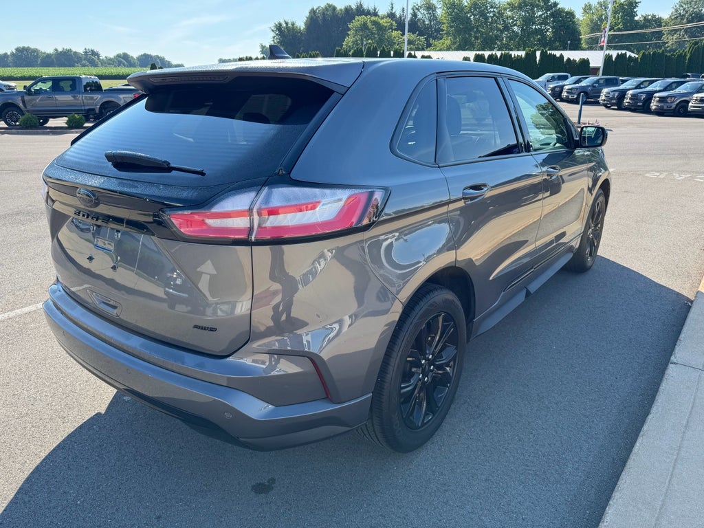 2023 Ford Edge SE AWD