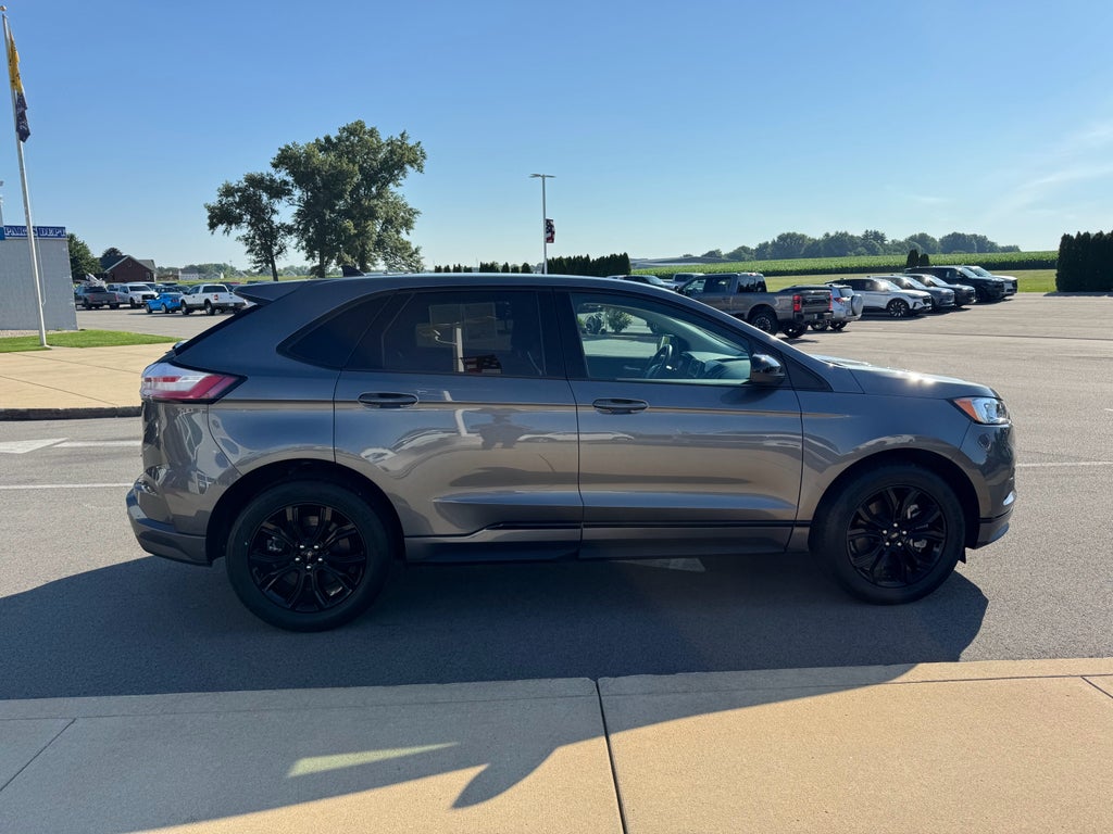 2023 Ford Edge SE AWD