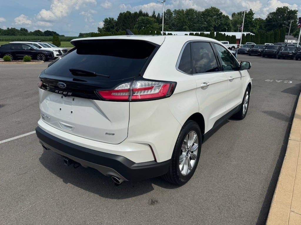 2022 Ford Edge Titanium