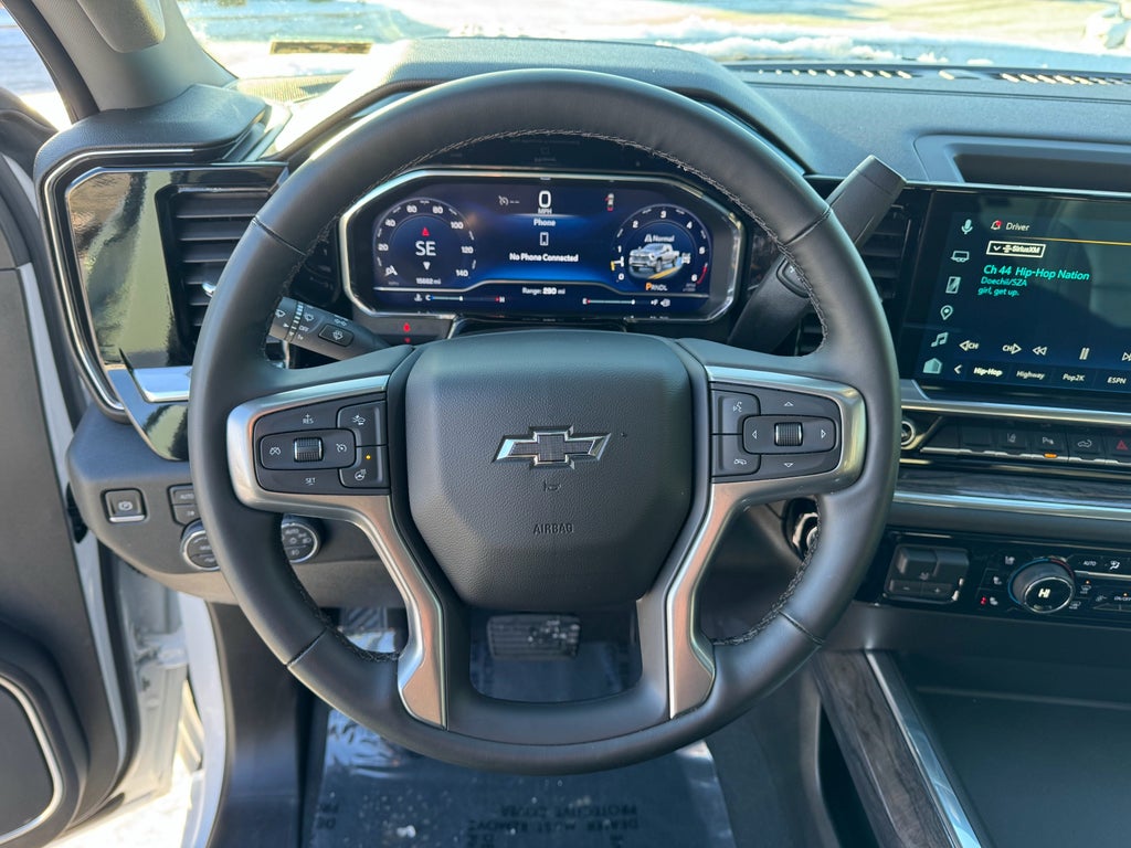 2025 Chevrolet Silverado LTZ Crew Cab 4WD