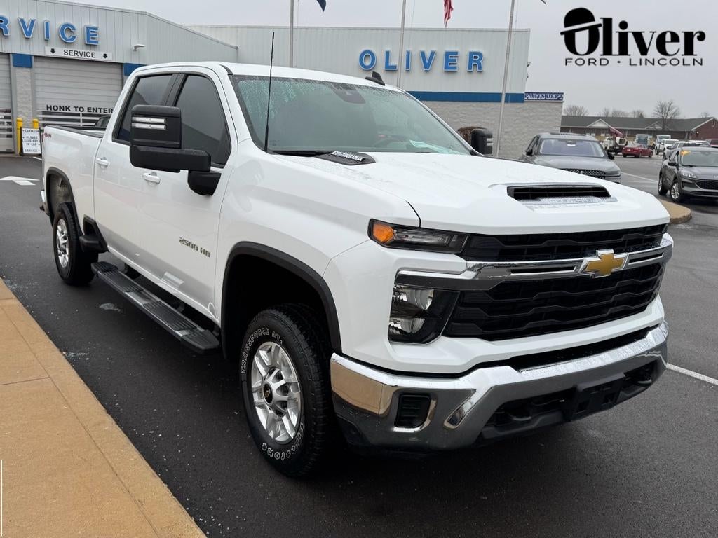 2024 Chevrolet Silverado LT Crew Cab 4WD