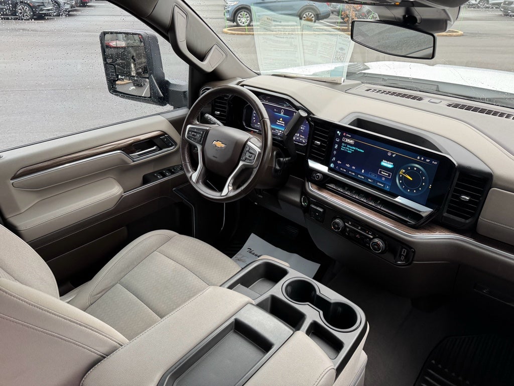 2024 Chevrolet Silverado LT Crew Cab 4WD