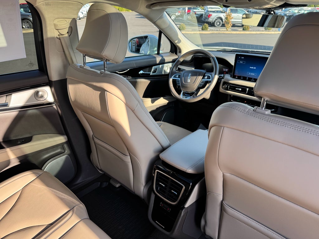 2023 Lincoln Nautilus Reserve AWD
