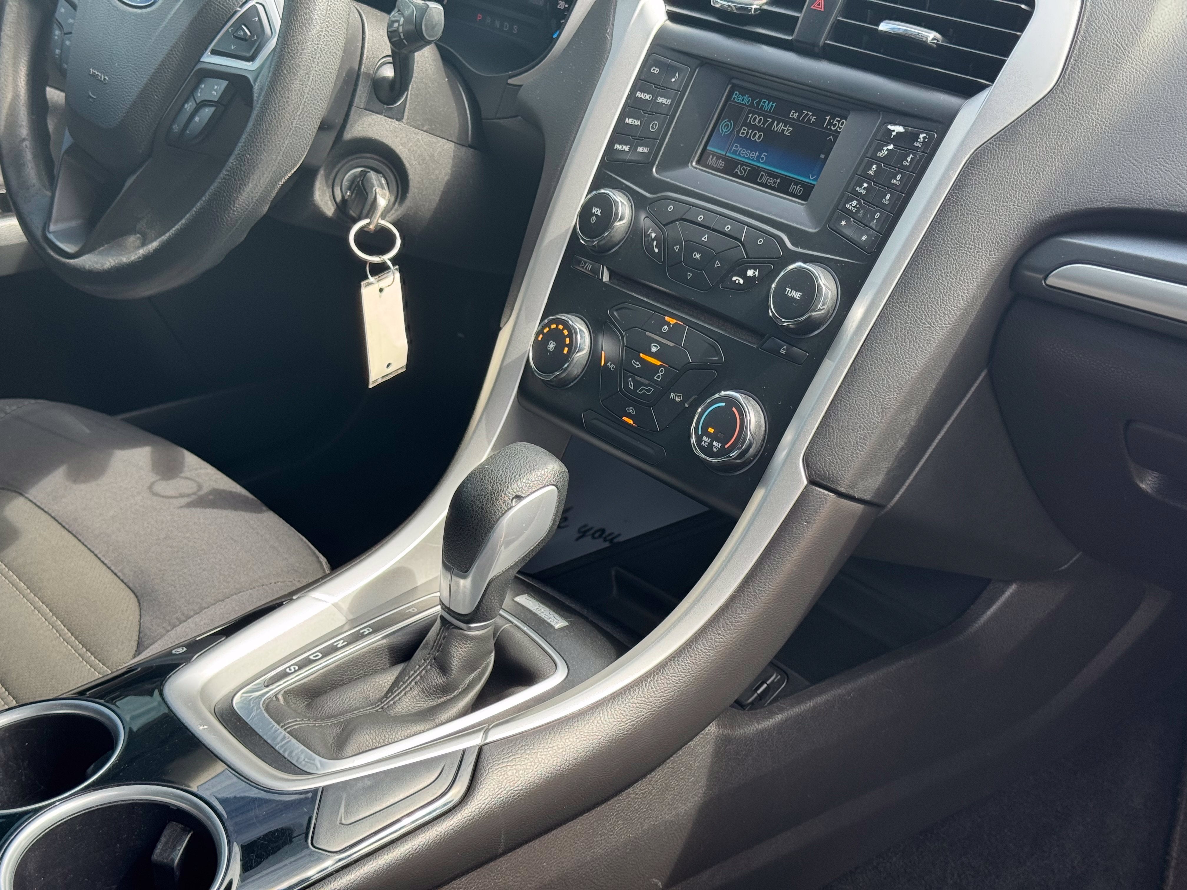 2014 Ford Fusion SE
