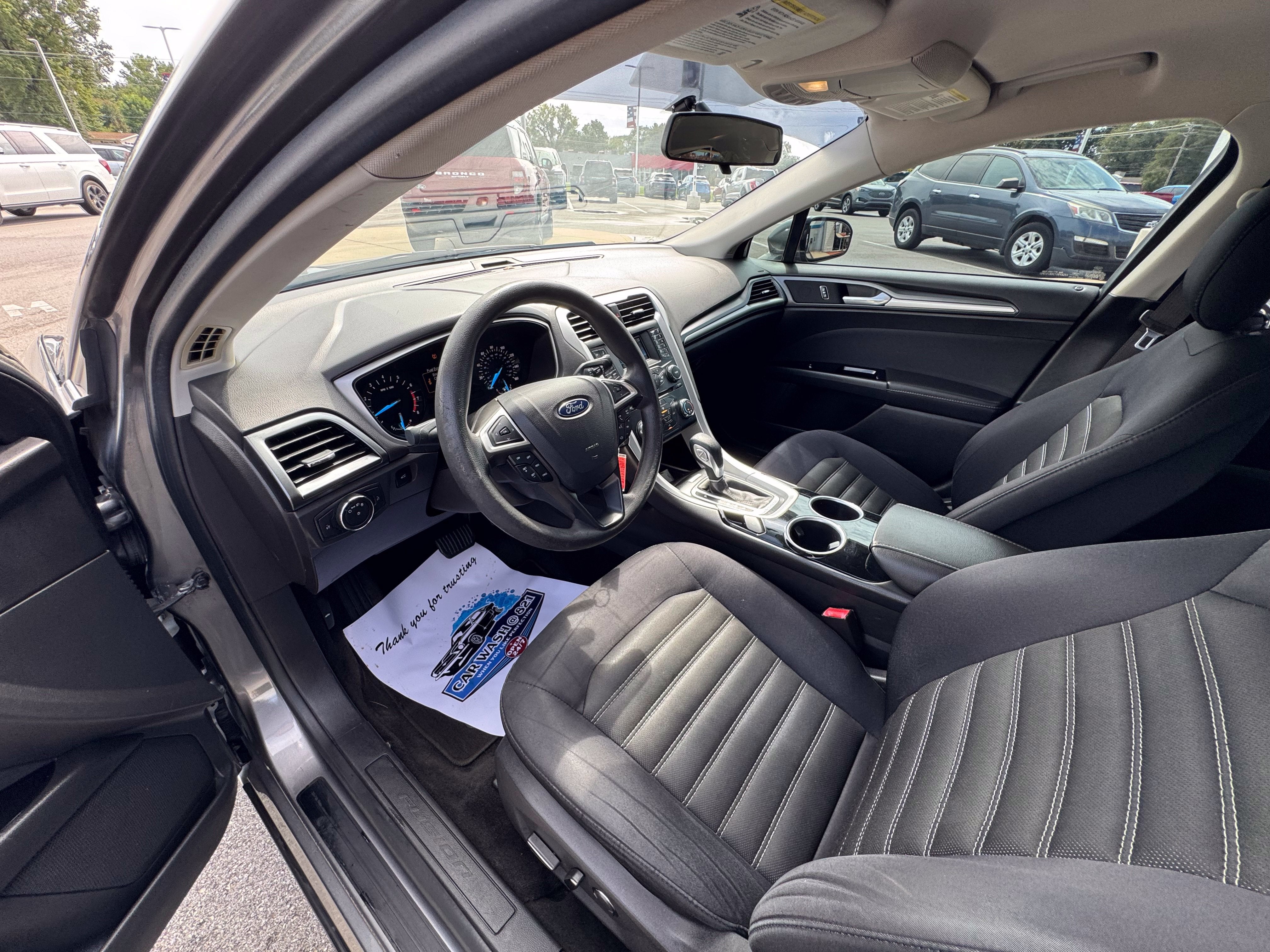 2014 Ford Fusion SE