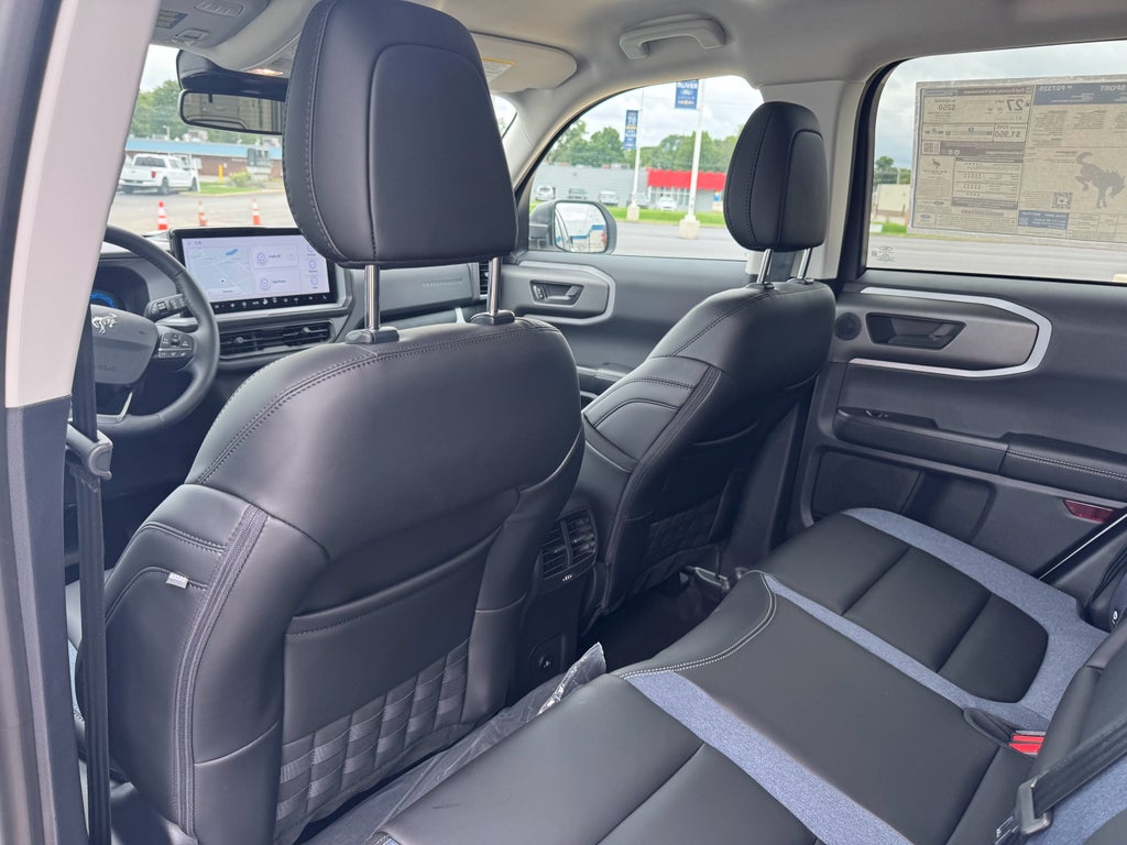 2025 Ford Bronco Sport Outer Banks 4WD