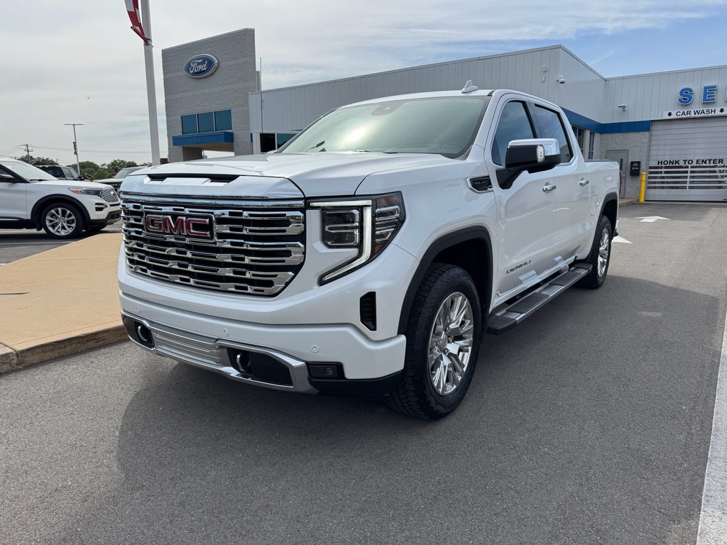 2022 GMC Sierra Denali 4WD