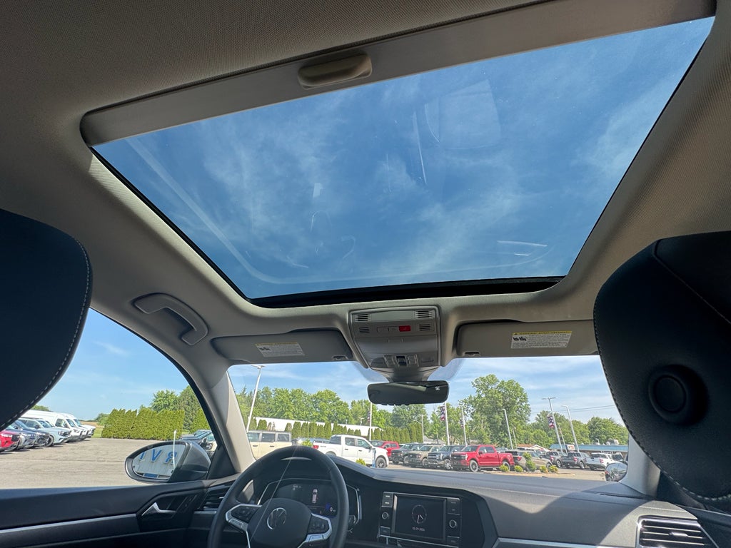 2024 Volkswagen Jetta SE FWD