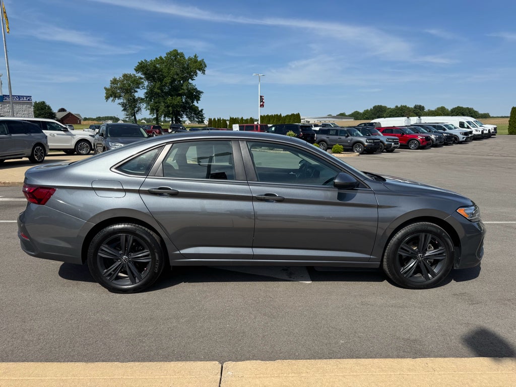 2024 Volkswagen Jetta SE FWD