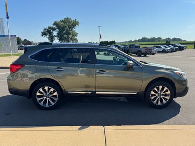2017 Subaru Outback Touring AWD