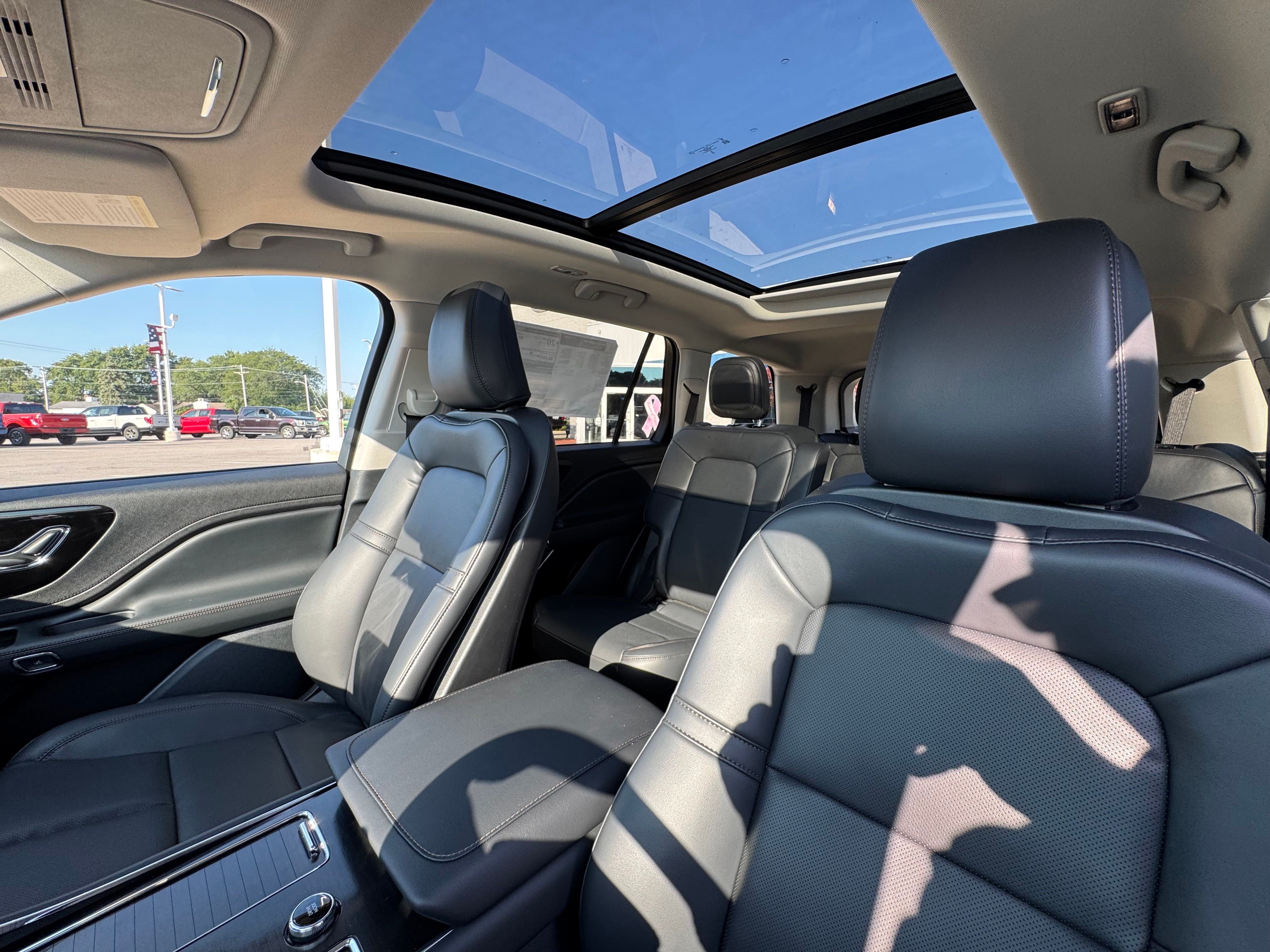 2027 Lincoln Aviator Premiere