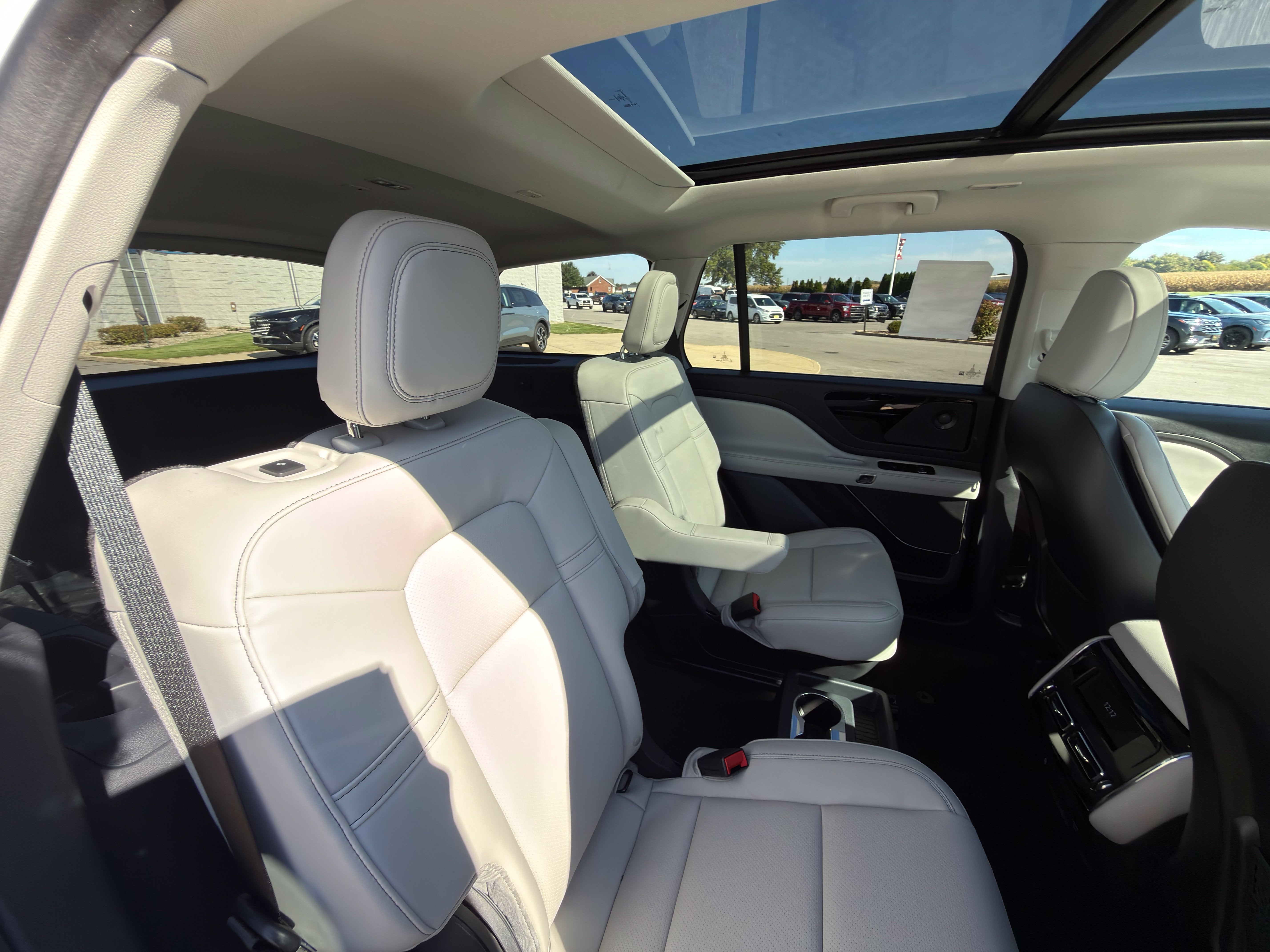 2027 Lincoln Aviator Premiere Premium