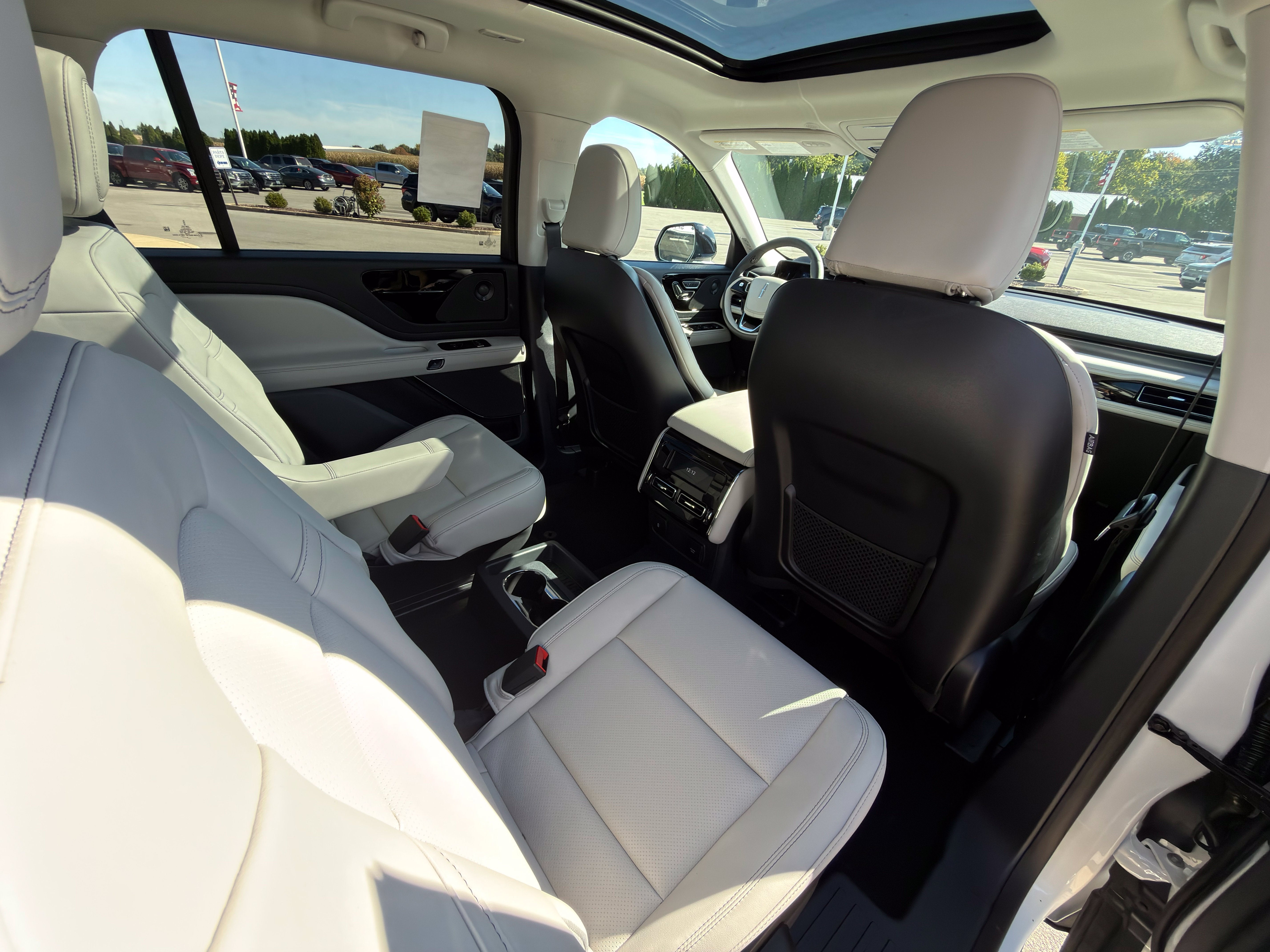 2027 Lincoln Aviator Premiere Premium