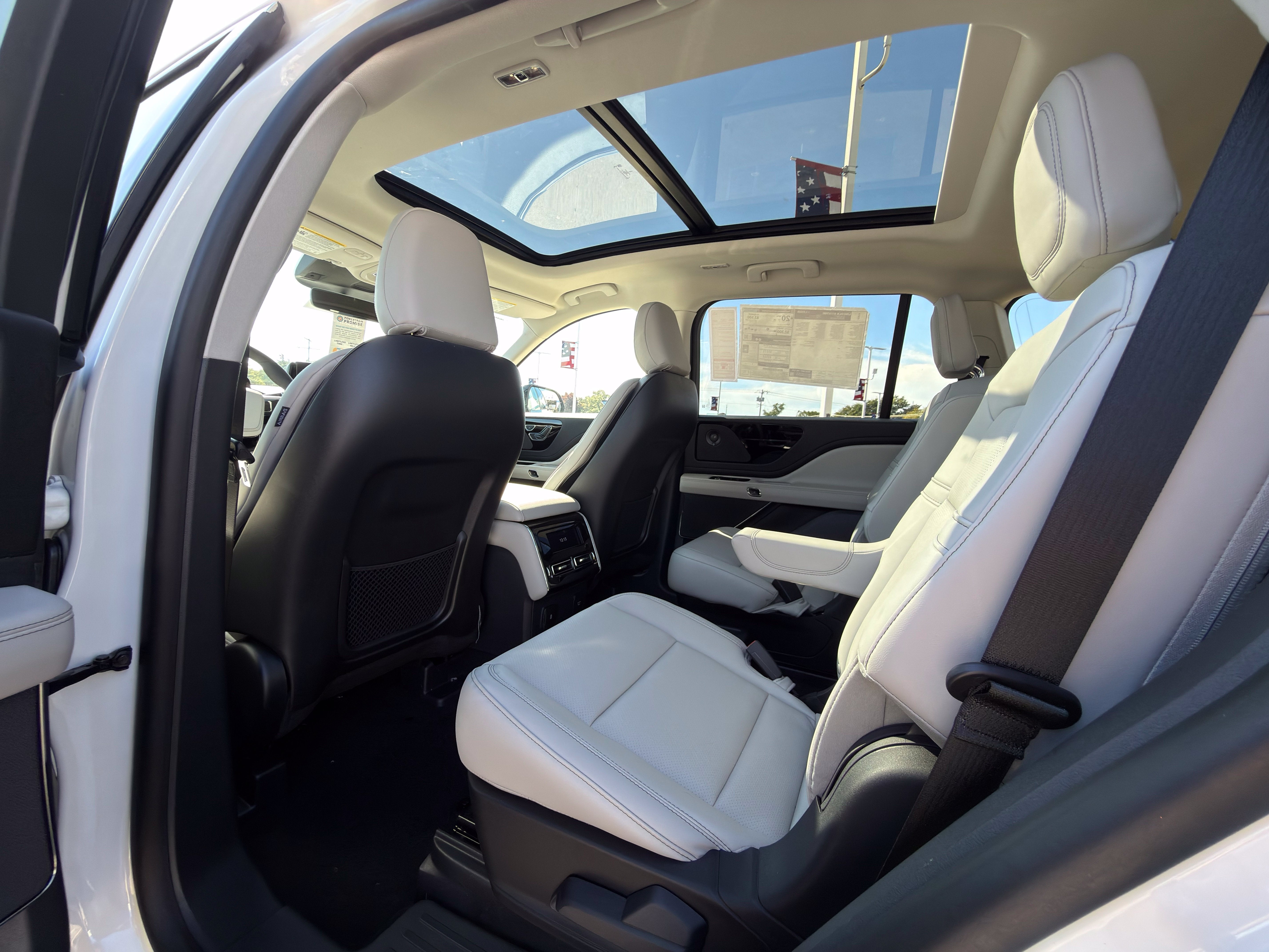 2027 Lincoln Aviator Premiere Premium