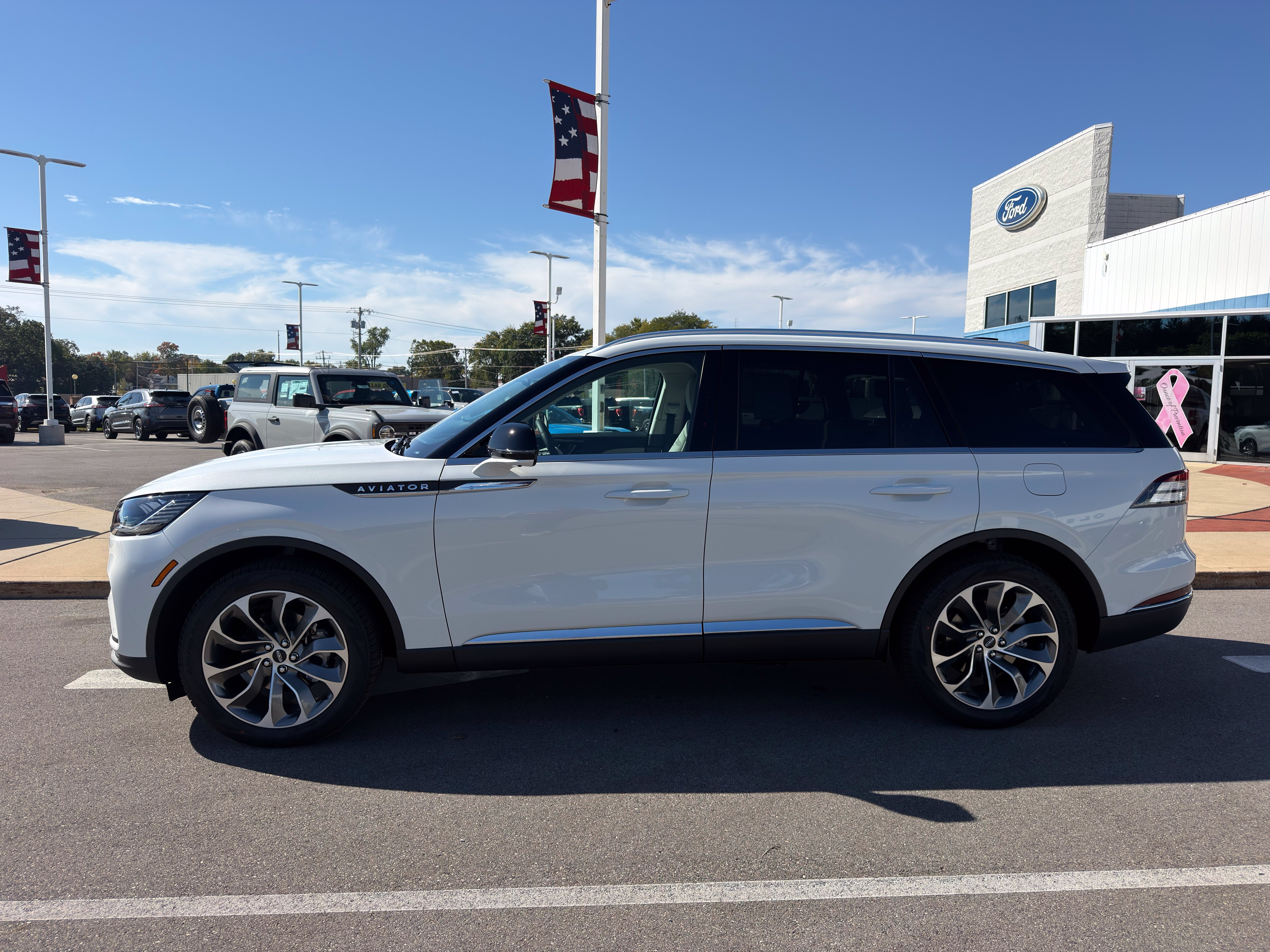 2027 Lincoln Aviator Premiere Premium