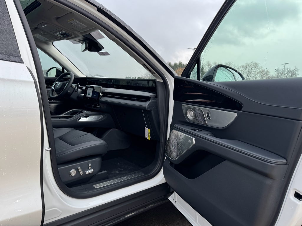 2026 Lincoln Nautilus Reserve AWD