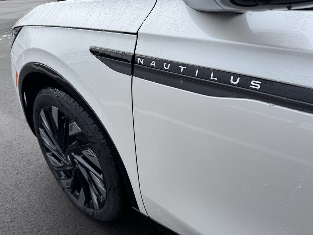 2026 Lincoln Nautilus Reserve AWD