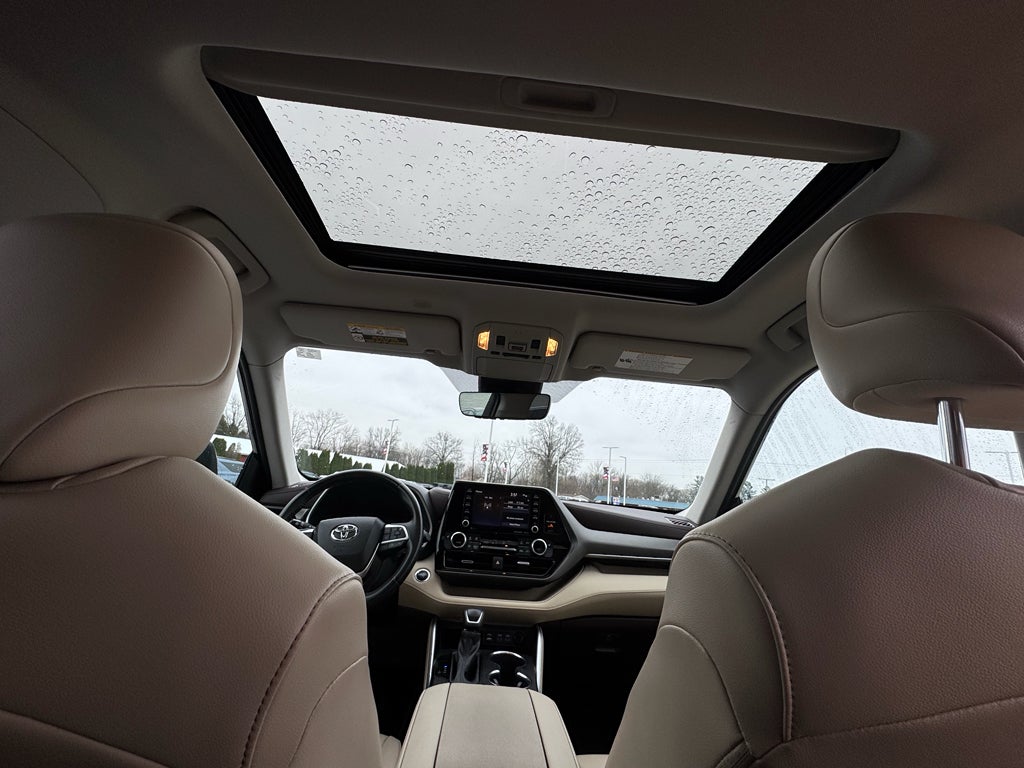 2022 Toyota Highlander XLE AWD