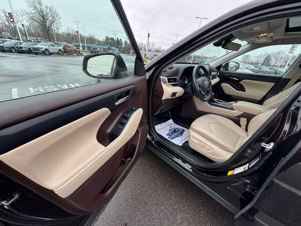 2022 Toyota Highlander XLE AWD