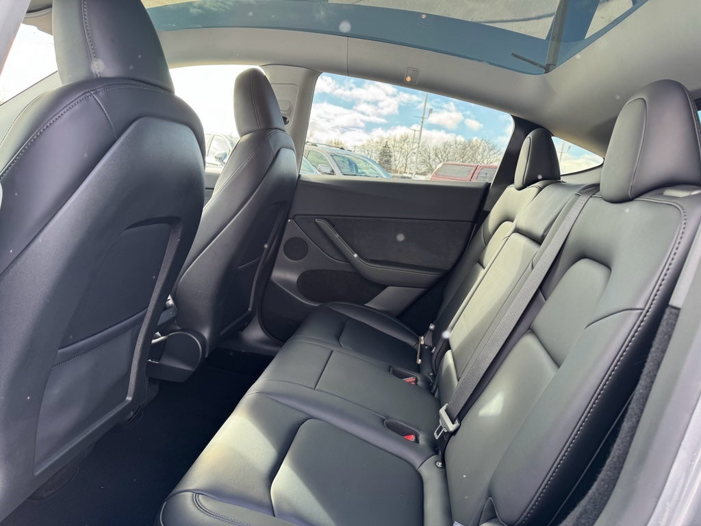 2025 Tesla Model Y Long Range AWD