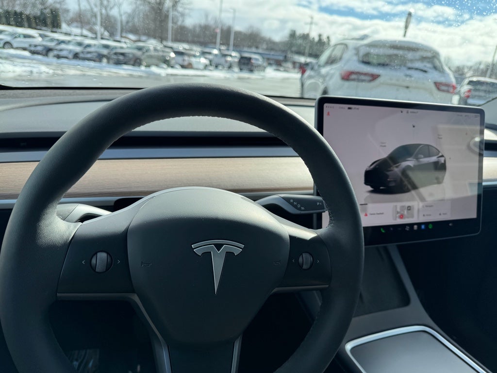 2025 Tesla Model Y Long Range AWD