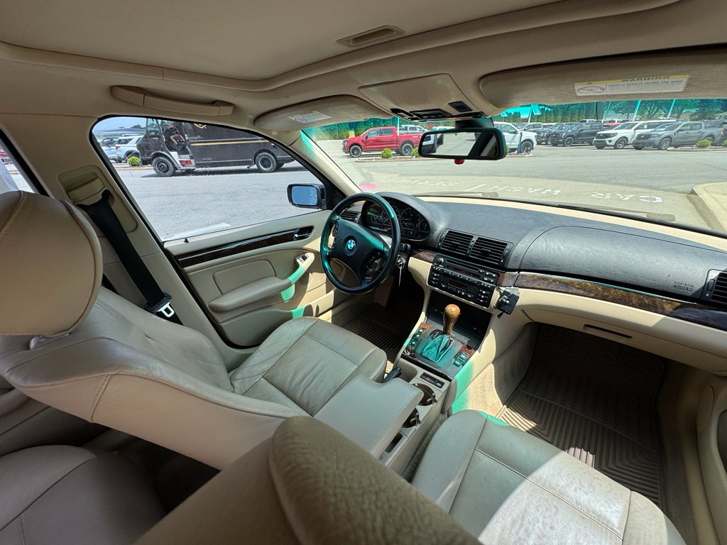 2001 BMW 3 series 330i AWD