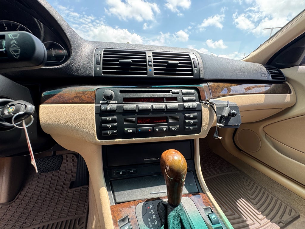 2001 BMW 3 series 330i AWD
